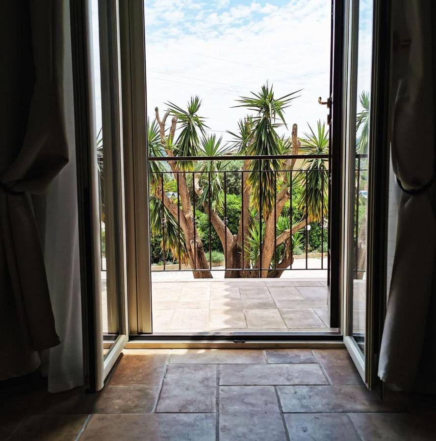 Hotel Il Sentiero di Leano Terracina Esterno foto