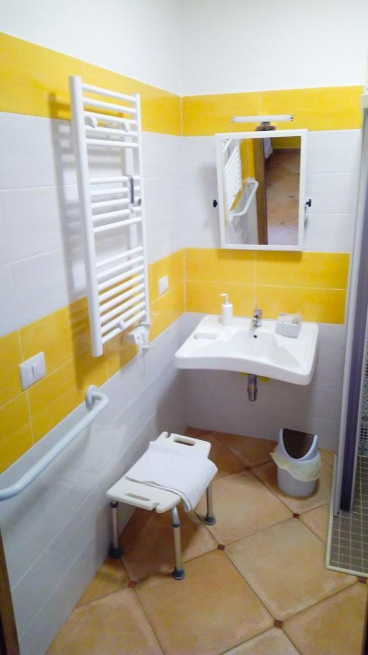 Hotel Il Sentiero di Leano Terracina Camera foto